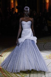 Viktor & Rolf Couture Spring 2023