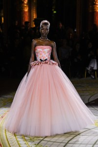 Viktor & Rolf Couture Spring 2023