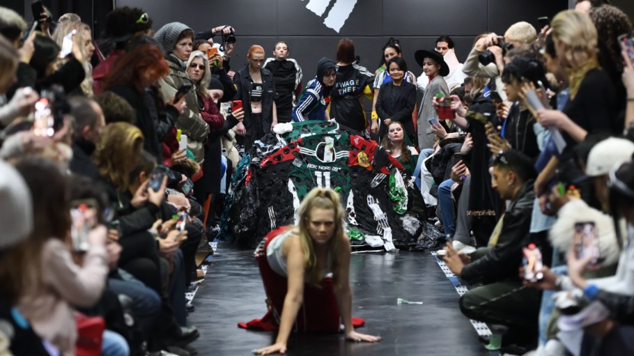 The Yes Men worked with the Clean Clothes Campaign to “highlight Adidas’s hypocrisy” ​​when it comes to reports of wage theft and other labor rights violations.