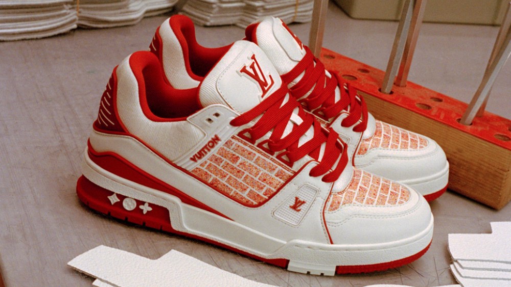 The LV Trainer style reinterpreted by Lady Pink.