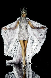 A look from the Paco Rabanne fall 1999 show.