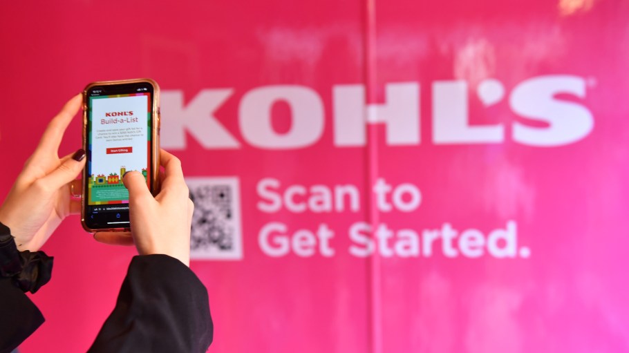 Activist investor Macellum Advisors has called for Stephanie Streeter removal's from Kohl's board