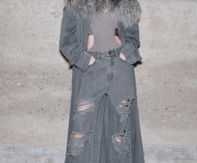 Dark washes, loose fits and denim suiting clash at New York Fashion Week.