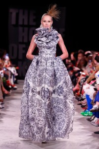 Naeem Khan RTW Fall 2023