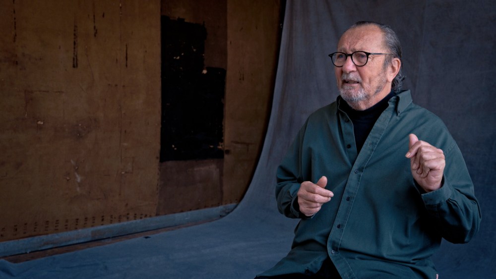 Paolo Roversi in the “Paolo Roversi. Il sentimento della luce” documentary.