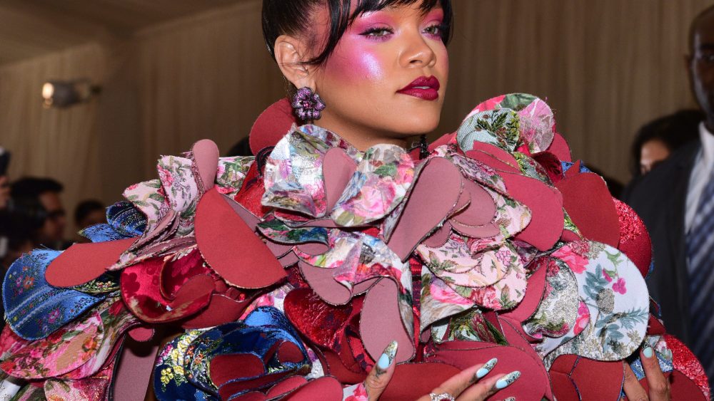 Rihanna attends the Met Gala, 2017.