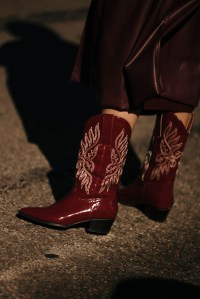 Street style at New York Fashion Week RTW Fall 2023