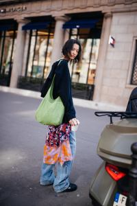 Street style at Paris Fashion Week Fall 2023
