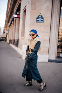 Street style at Paris Fashion Week Fall 2023