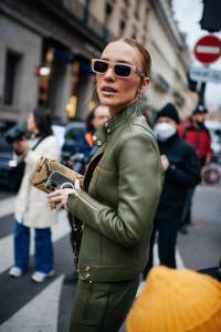 Street style at Paris Fashion Week Fall 2023