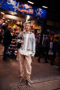 Street style at Paris Fashion Week Fall 2023