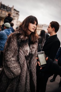 Street style at Paris Fashion Week Fall 2023