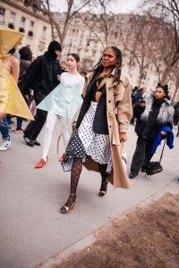 Street style at Paris Fashion Week Fall 2023