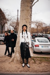 Street style at Paris Fashion Week Fall 2023