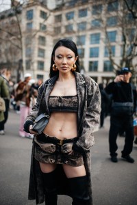 Street style at Paris Fashion Week Fall 2023