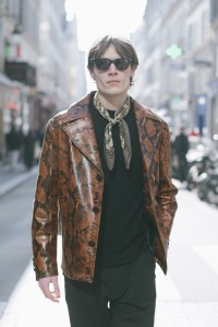 Street style at Paris Fashion Week Fall 2023