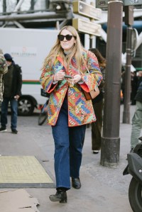 Street style at Paris Fashion Week Fall 2023