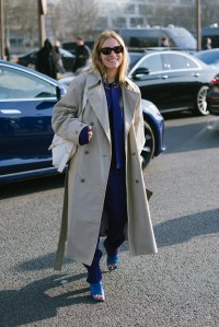 Street style at Paris Fashion Week Fall 2023