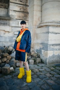 Street style at Paris Fashion Week Fall 2023