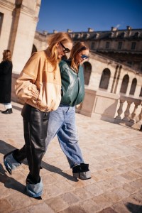 Street style at Paris Fashion Week Fall 2023