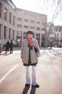 Street style at Paris Fashion Week Fall 2023