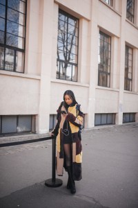 Street style at Paris Fashion Week Fall 2023
