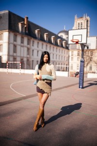 Street style at Paris Fashion Week Fall 2023