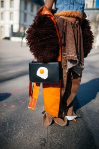 Street style at Paris Fashion Week Fall 2023