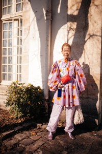 Street style at Paris Fashion Week Fall 2023