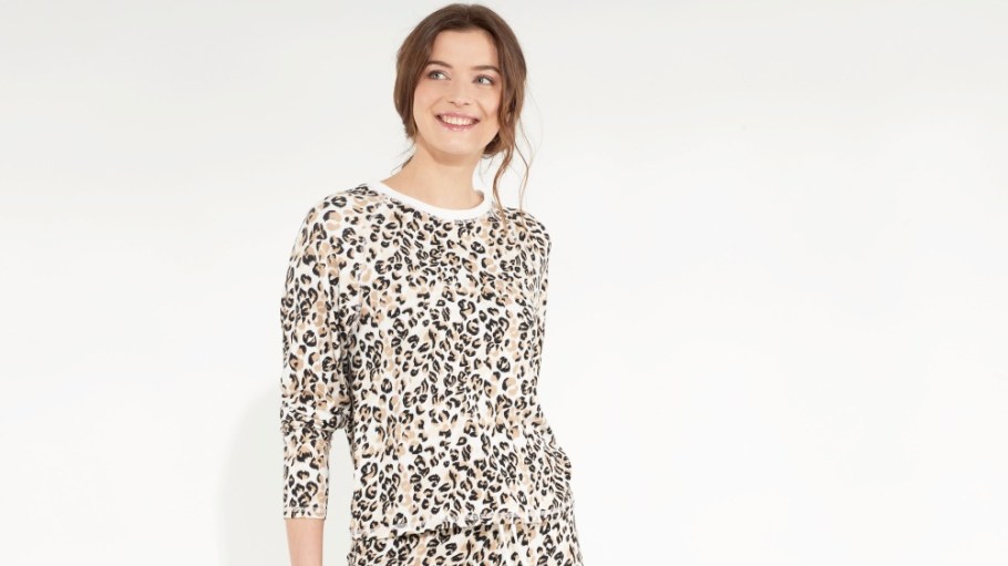 Aerosoles Signs United Intimate Group for Sleepwear, Robes and Intimate Apparel