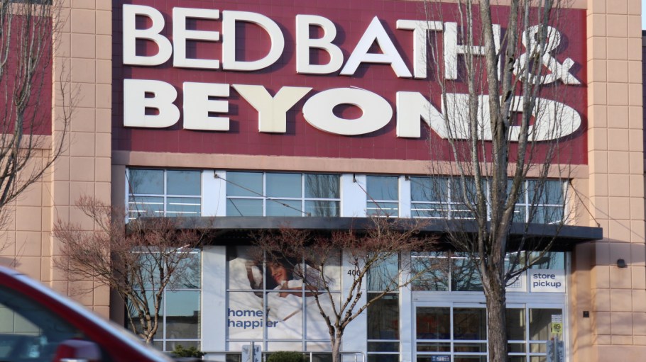 Bed Bath & Beyond’s lifeline not enough to sway analysts