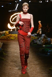 A fresh take on minimalism is on deck for Fall/Winter 2023-2024. 