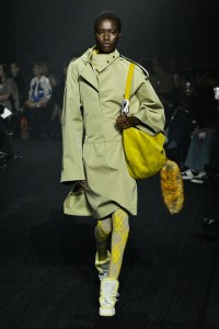 Burberry RTW Fall 2023