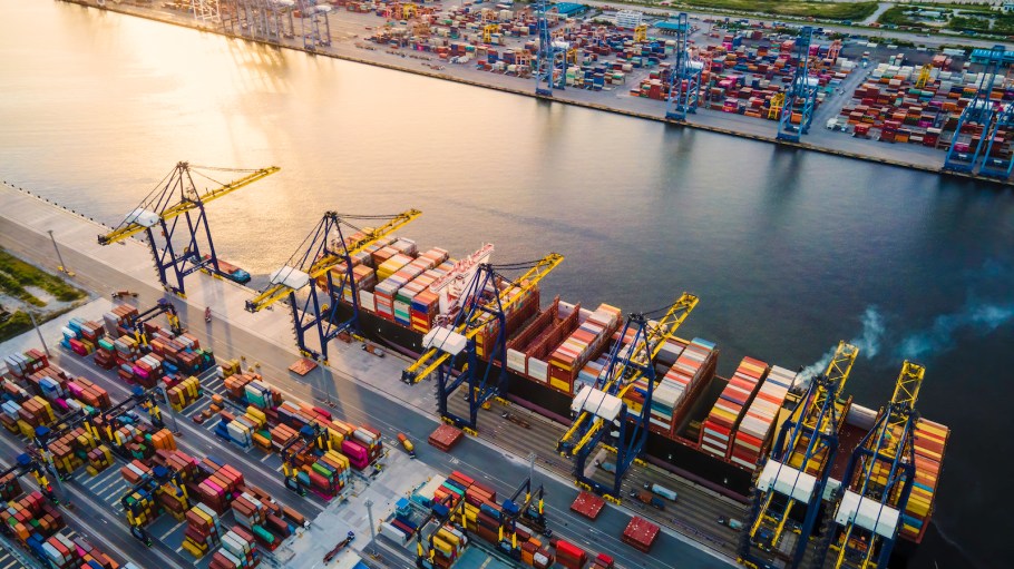 CEBS will start migrating current TradeLens customers to its own supply chain finance platform and the CargoX Blockchain Document Transfer (BDT) Platform for electronic trade document exchange.