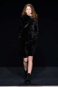 Emporio Armani RTW Fall 2023
