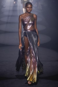 Julien Macdonald RTW Fall 2023