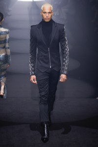 Julien Macdonald RTW Fall 2023