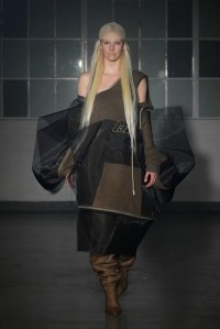 KWK by Kay Kwok RTW Fall 2023