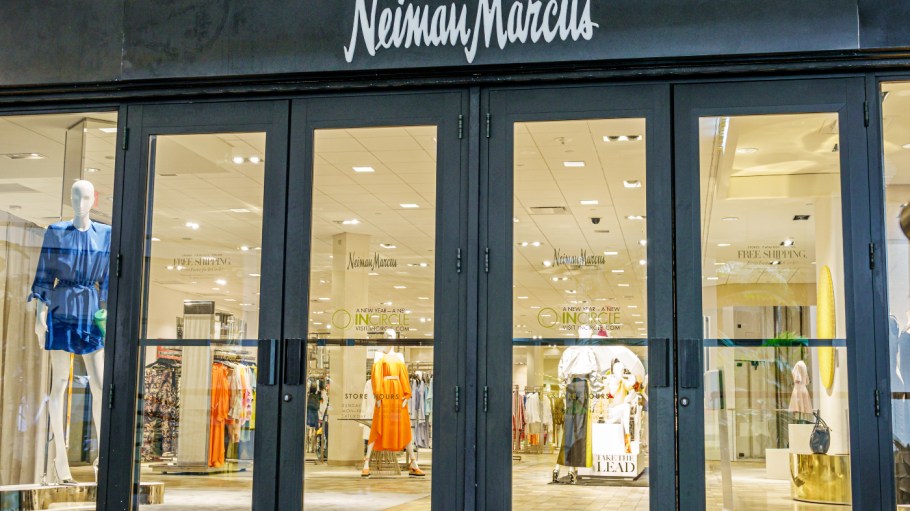 Neiman Marcus will no longer sell any fur products by the end of February 2023.