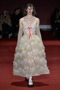 Simone Rocha RTW Fall 2023