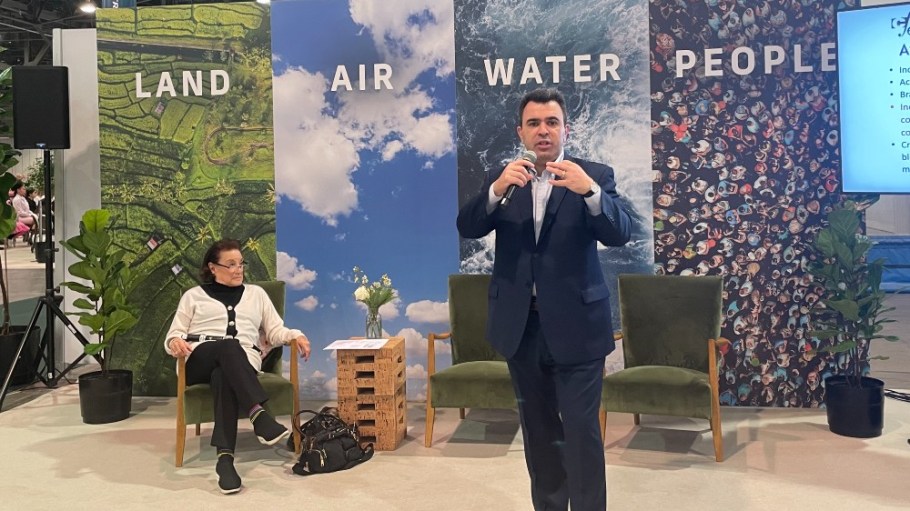 Ilse Metchek, president of the California Fashion Association and Avedis Seferian, CEO and president of Worldwide Responsible Accredited Production (WRAP).