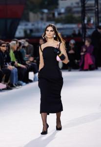 Emily Ratakowski on the runway.