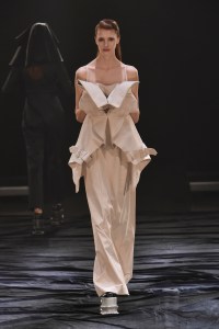 Akiko Aoki RTW Fall 2023