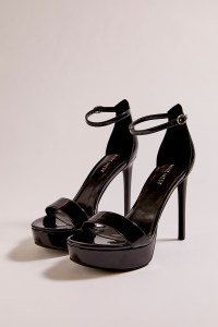 Forever 21 x Nine West