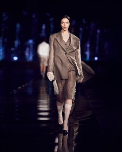 Hugo Boss RTW Spring 2023