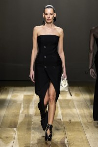 Alexander McQueen RTW Fall 2023