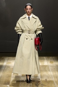 Alexander McQueen RTW Fall 2023