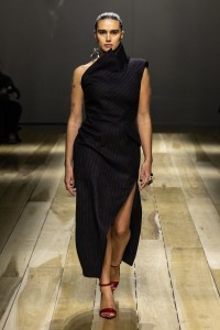 Alexander McQueen RTW Fall 2023