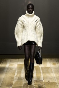 Alexander McQueen RTW Fall 2023