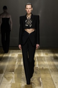 Alexander McQueen RTW Fall 2023